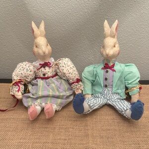Avon Gift Collection Mom and Dad Bunnies
